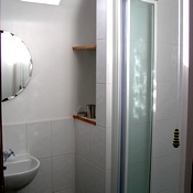 Balcary Bothy shower room