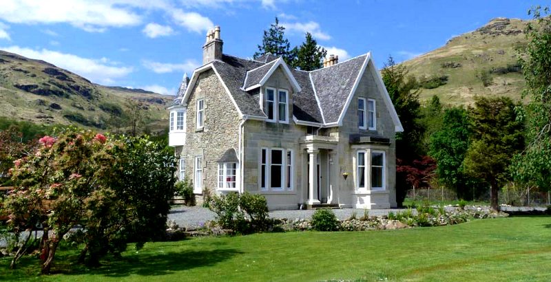 large holiday cottage trossachs