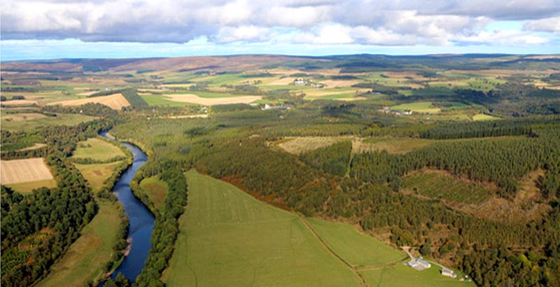 self catering with hot tub